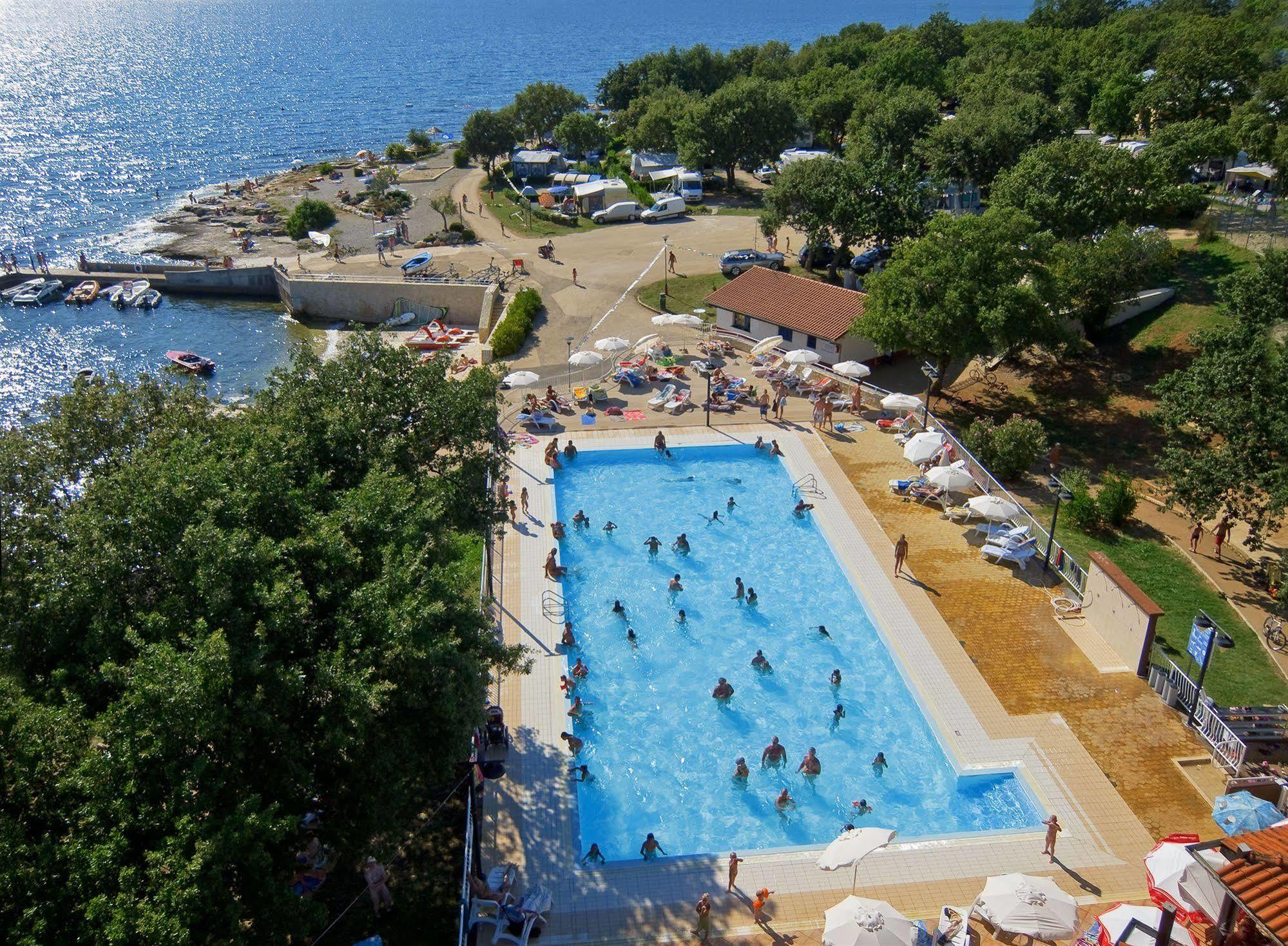 Eurocamp Mobile Homes At Fkk Nudist Campsite Solaris Tar-Vabriga Kültér fotó