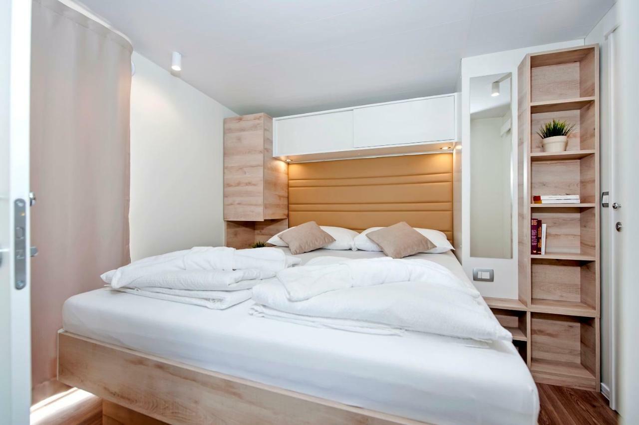Eurocamp Mobile Homes At Fkk Nudist Campsite Solaris Tar-Vabriga Kültér fotó
