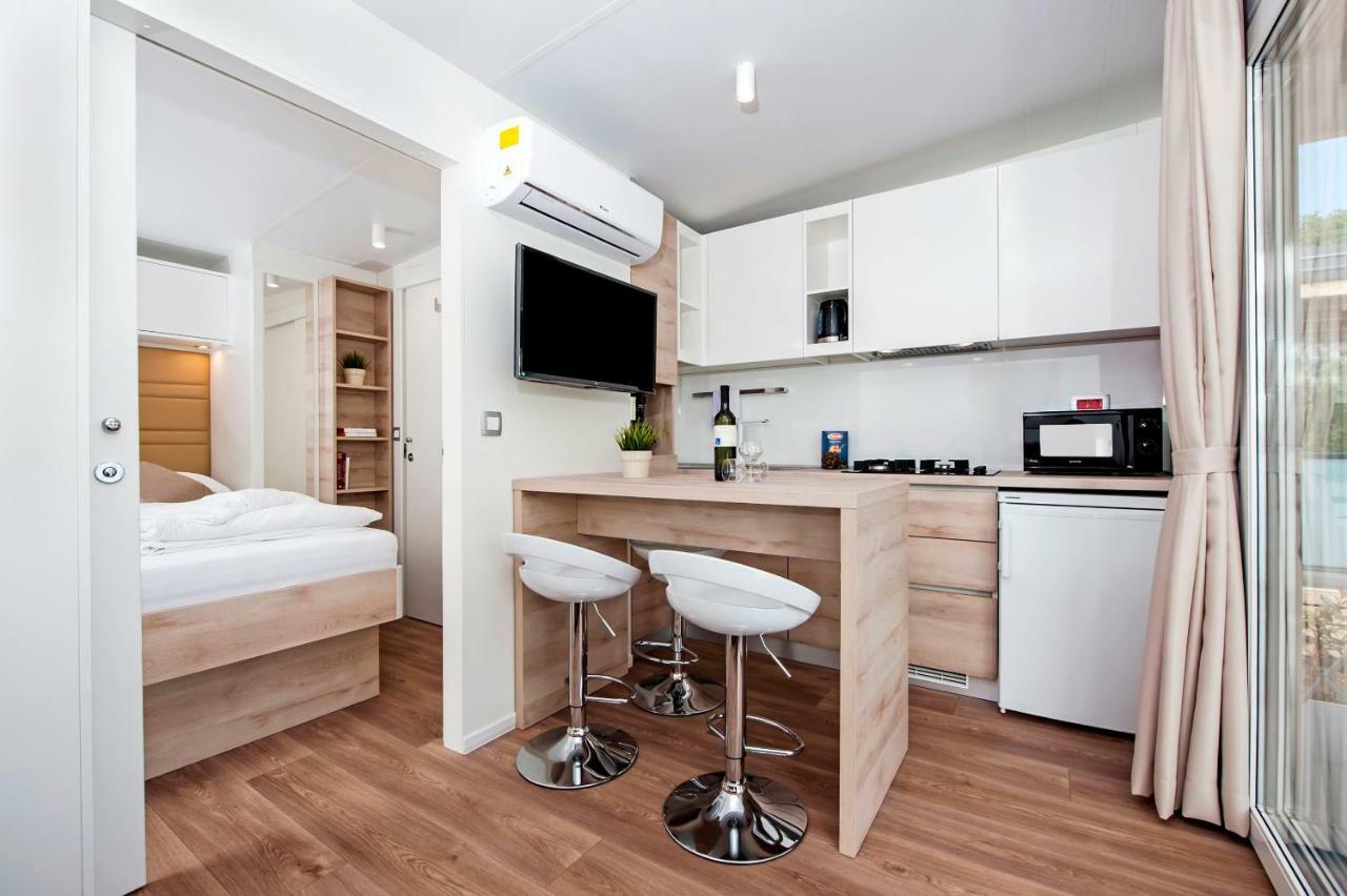 Eurocamp Mobile Homes At Fkk Nudist Campsite Solaris Tar-Vabriga Kültér fotó