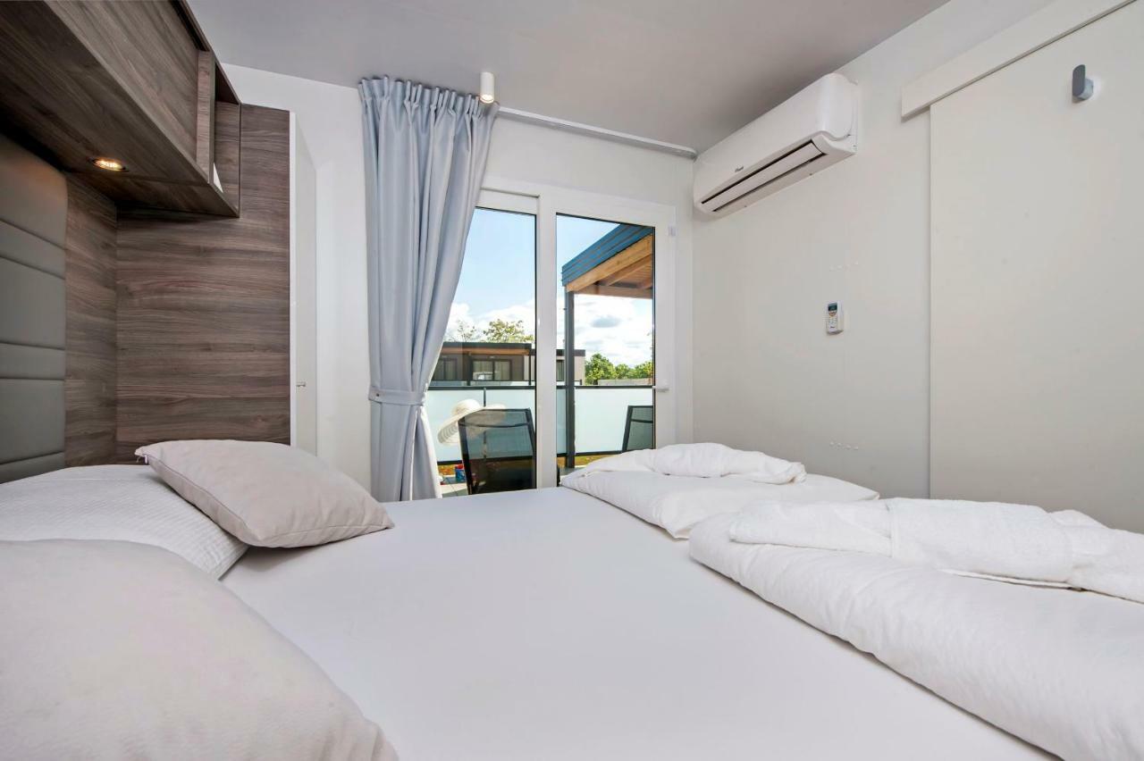 Eurocamp Mobile Homes At Fkk Nudist Campsite Solaris Tar-Vabriga Kültér fotó